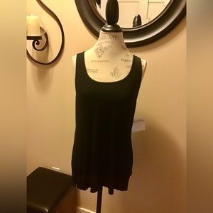 NWT CALVIN KLEIN SLEEPWEAR TOP. LOOKING FOR SOMETHING COOL & COMFY TO ZZZZ IN?💞